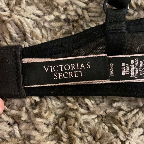 Victoria Secret “Very Sexy” Bra - Picture 4 of 5